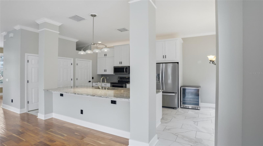 KISSIMMEE, Florida 34747, 3 Bedrooms Bedrooms, ,2 BathroomsBathrooms,Residential,For Sale,BANKS ROSE,0,MFRO6394655