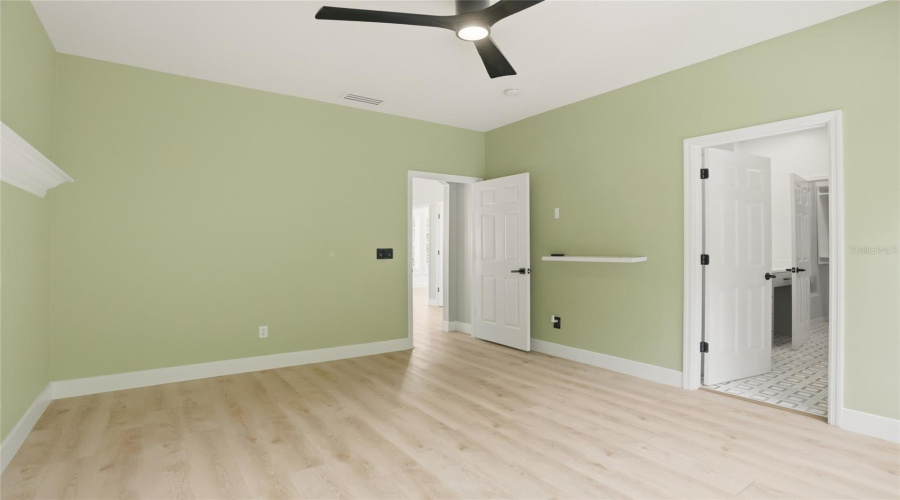 KISSIMMEE, Florida 34747, 3 Bedrooms Bedrooms, ,2 BathroomsBathrooms,Residential,For Sale,BANKS ROSE,0,MFRO6394655