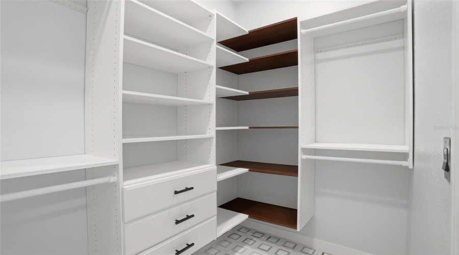 KISSIMMEE, Florida 34747, 3 Bedrooms Bedrooms, ,2 BathroomsBathrooms,Residential,For Sale,BANKS ROSE,0,MFRO6394655