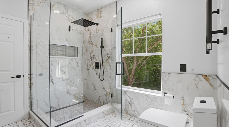 KISSIMMEE, Florida 34747, 3 Bedrooms Bedrooms, ,2 BathroomsBathrooms,Residential,For Sale,BANKS ROSE,0,MFRO6394655