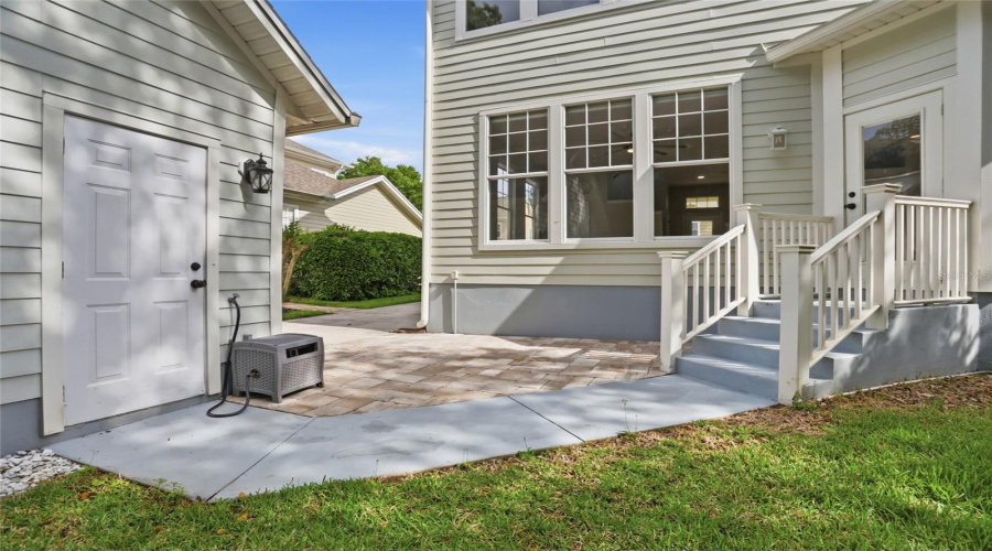 KISSIMMEE, Florida 34747, 3 Bedrooms Bedrooms, ,2 BathroomsBathrooms,Residential,For Sale,BANKS ROSE,0,MFRO6394655