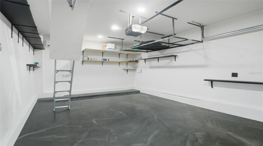 KISSIMMEE, Florida 34747, 3 Bedrooms Bedrooms, ,2 BathroomsBathrooms,Residential,For Sale,BANKS ROSE,0,MFRO6394655