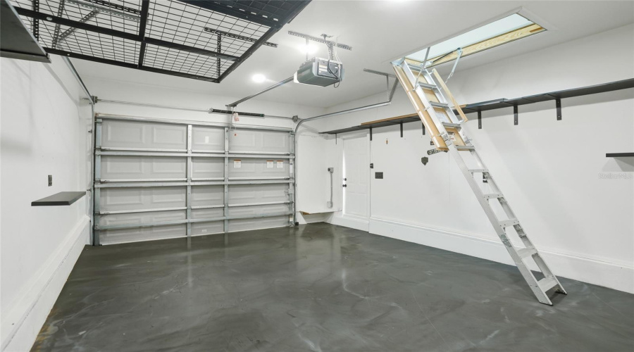 KISSIMMEE, Florida 34747, 3 Bedrooms Bedrooms, ,2 BathroomsBathrooms,Residential,For Sale,BANKS ROSE,0,MFRO6394655