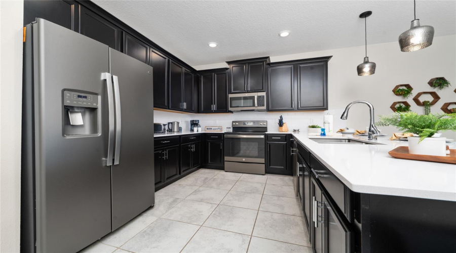 DAVENPORT, Florida 33896, 3 Bedrooms Bedrooms, ,2 BathroomsBathrooms,Residential,For Sale,CHALLENGE,0,MFRS5123997