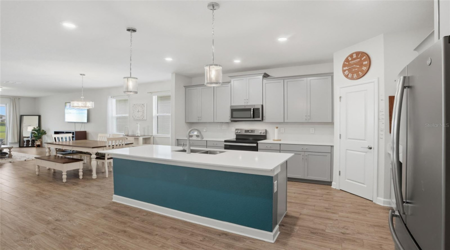 DAVENPORT, Florida 33837, 3 Bedrooms Bedrooms, ,2 BathroomsBathrooms,Residential,For Sale,CAMDEN,0,MFRO6397159