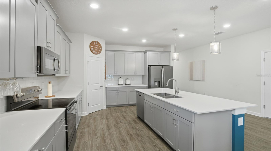 DAVENPORT, Florida 33837, 3 Bedrooms Bedrooms, ,2 BathroomsBathrooms,Residential,For Sale,CAMDEN,0,MFRO6397159