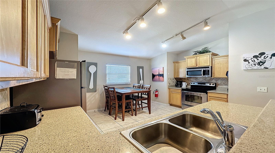 DAVENPORT, Florida 33896, 5 Bedrooms Bedrooms, ,3 BathroomsBathrooms,Residential,For Sale,ROYAL RIDGE,0,MFRS5141777