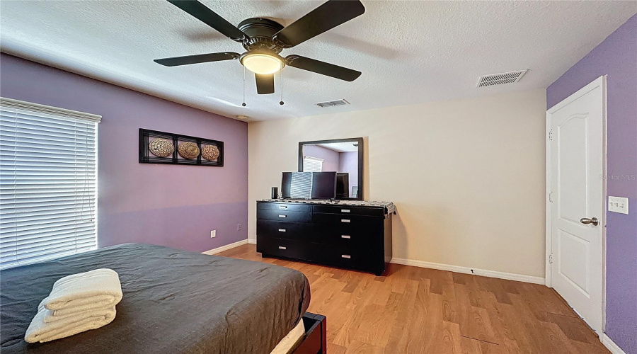 DAVENPORT, Florida 33896, 5 Bedrooms Bedrooms, ,3 BathroomsBathrooms,Residential,For Sale,ROYAL RIDGE,0,MFRS5141777