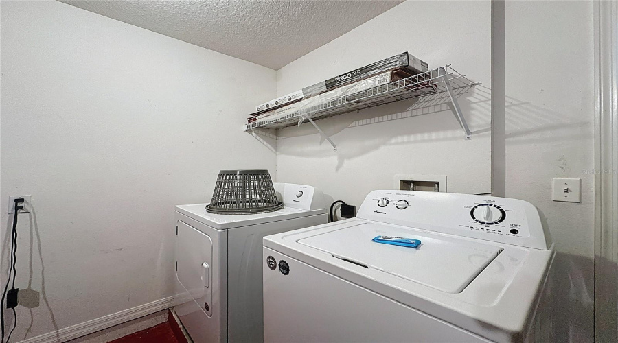 DAVENPORT, Florida 33896, 5 Bedrooms Bedrooms, ,3 BathroomsBathrooms,Residential,For Sale,ROYAL RIDGE,0,MFRS5141777