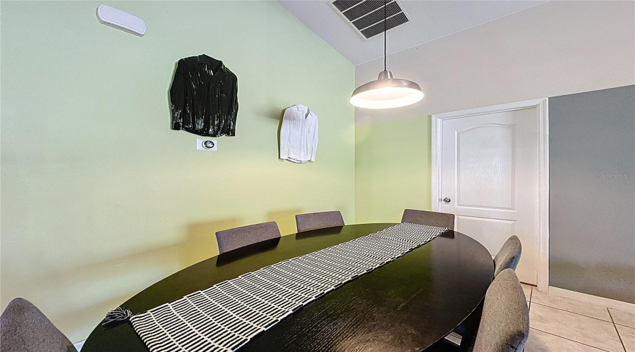 DAVENPORT, Florida 33896, 5 Bedrooms Bedrooms, ,3 BathroomsBathrooms,Residential,For Sale,ROYAL RIDGE,0,MFRS5141777