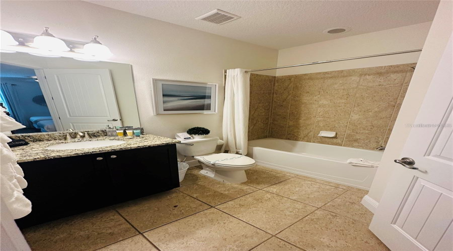 KISSIMMEE, Florida 34747, 11 Bedrooms Bedrooms, ,10 BathroomsBathrooms,Residential,For Sale,FALLS,0,MFRS5146843