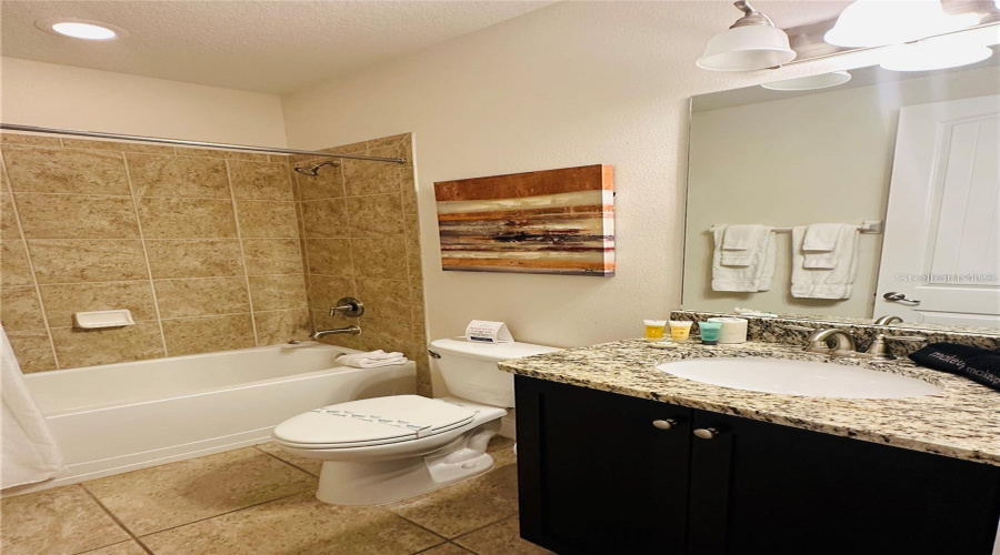 KISSIMMEE, Florida 34747, 11 Bedrooms Bedrooms, ,10 BathroomsBathrooms,Residential,For Sale,FALLS,0,MFRS5146843