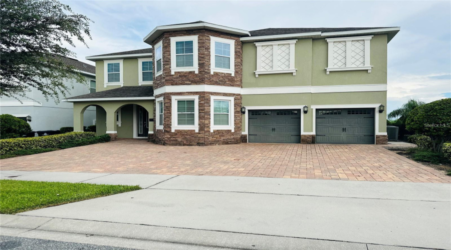 KISSIMMEE, Florida 34747, 11 Bedrooms Bedrooms, ,10 BathroomsBathrooms,Residential,For Sale,FALLS,0,MFRS5146843