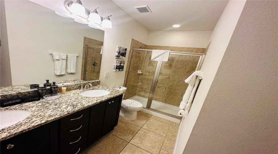 KISSIMMEE, Florida 34747, 11 Bedrooms Bedrooms, ,10 BathroomsBathrooms,Residential,For Sale,FALLS,0,MFRS5146843