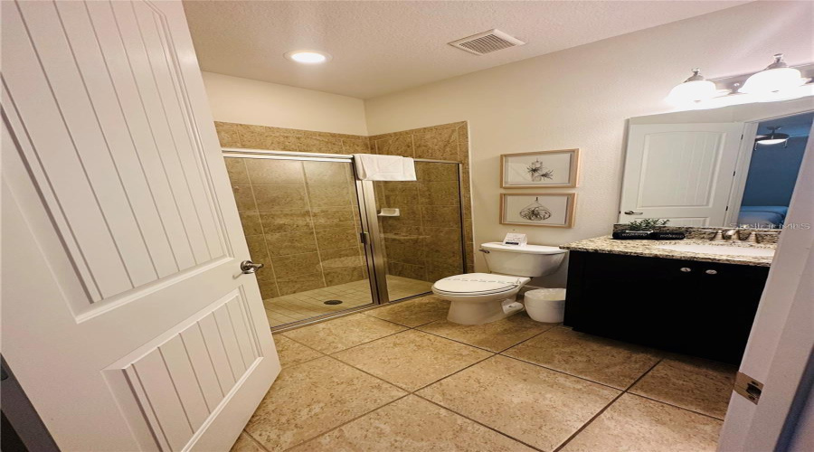 KISSIMMEE, Florida 34747, 11 Bedrooms Bedrooms, ,10 BathroomsBathrooms,Residential,For Sale,FALLS,0,MFRS5146843
