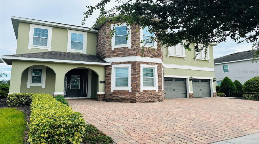 KISSIMMEE, Florida 34747, 11 Bedrooms Bedrooms, ,10 BathroomsBathrooms,Residential,For Sale,FALLS,0,MFRS5146843