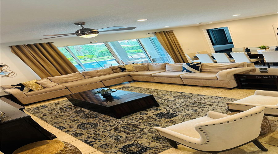 KISSIMMEE, Florida 34747, 11 Bedrooms Bedrooms, ,10 BathroomsBathrooms,Residential,For Sale,FALLS,0,MFRS5146843