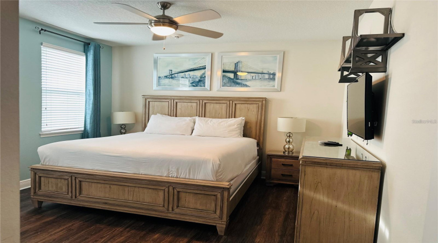 KISSIMMEE, Florida 34747, 11 Bedrooms Bedrooms, ,10 BathroomsBathrooms,Residential,For Sale,FALLS,0,MFRS5146843