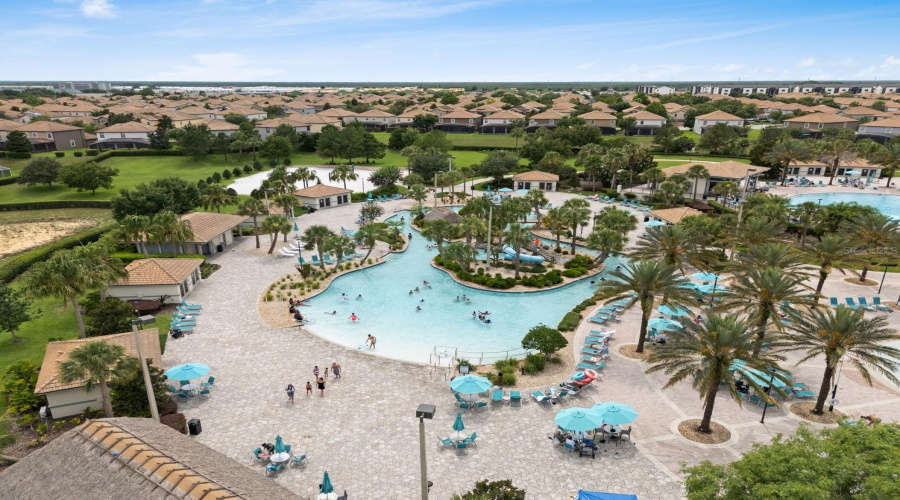 DAVENPORT, Florida 33896, 8 Bedrooms Bedrooms, ,5 BathroomsBathrooms,Residential,For Sale,STINGER,0,MFRO6396888