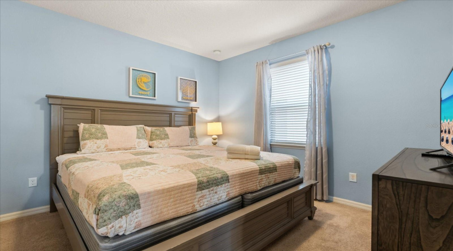 DAVENPORT, Florida 33837, 5 Bedrooms Bedrooms, ,4 BathroomsBathrooms,Residential,For Sale,MISTY OAK,0,MFRO6393604