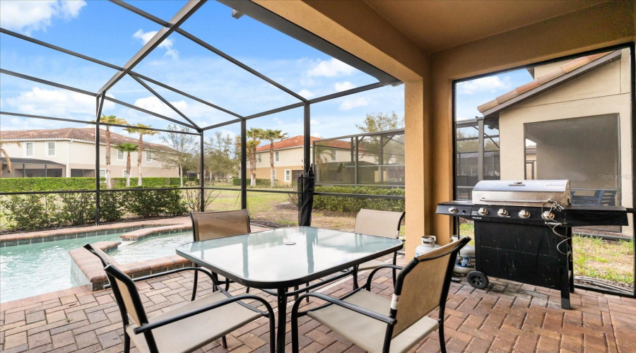 DAVENPORT, Florida 33837, 5 Bedrooms Bedrooms, ,4 BathroomsBathrooms,Residential,For Sale,MISTY OAK,0,MFRO6393604