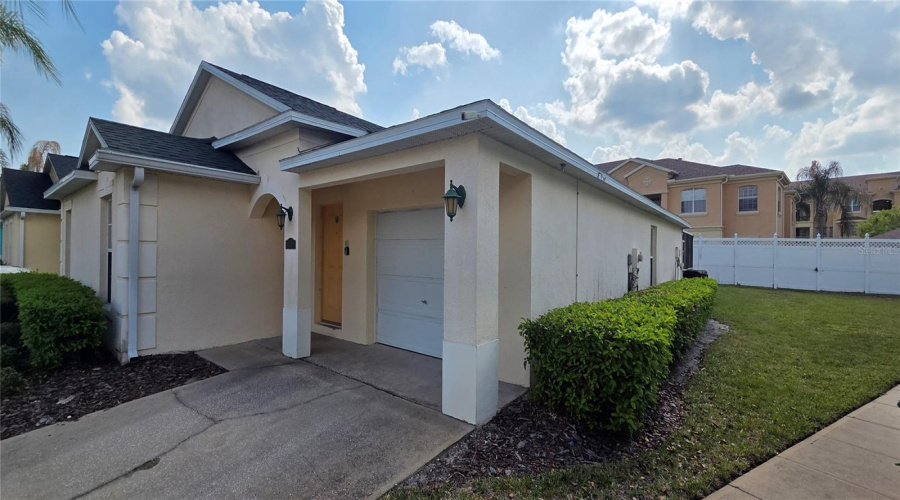 DAVENPORT, Florida 33896, 5 Bedrooms Bedrooms, ,3 BathroomsBathrooms,Residential,For Sale,RESERVE,0,MFRL4960264