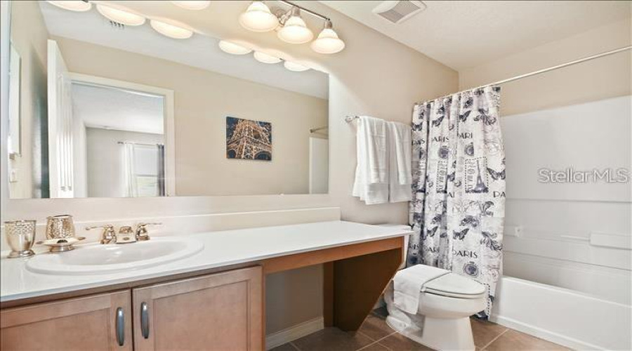 KISSIMMEE, Florida 34746, 4 Bedrooms Bedrooms, ,3 BathroomsBathrooms,Residential,For Sale,ADELAIDE,0,MFRS5147511