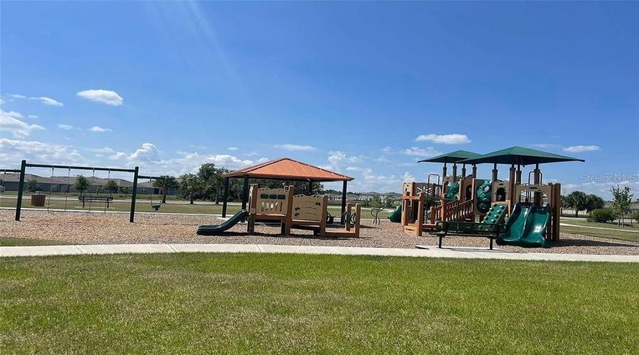 DAVENPORT, Florida 33837, 4 Bedrooms Bedrooms, ,2 BathroomsBathrooms,Residential,For Sale,RED HILL,0,MFRS5147480