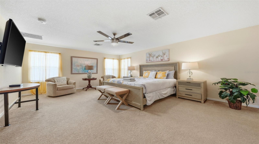 DAVENPORT, Florida 33896, 5 Bedrooms Bedrooms, ,3 BathroomsBathrooms,Residential,For Sale,BAY LEAF,0,MFRS5147488