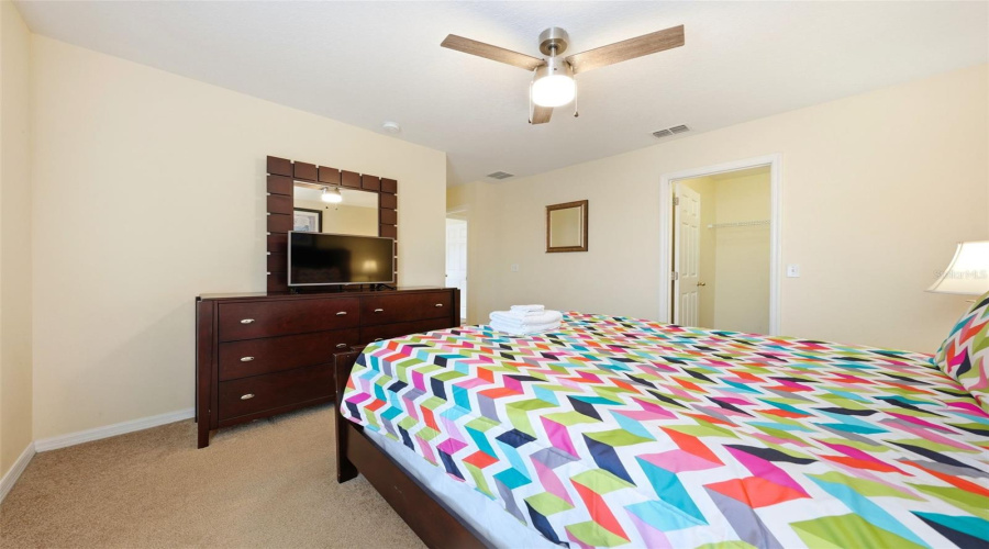 DAVENPORT, Florida 33896, 5 Bedrooms Bedrooms, ,3 BathroomsBathrooms,Residential,For Sale,BAY LEAF,0,MFRS5147488