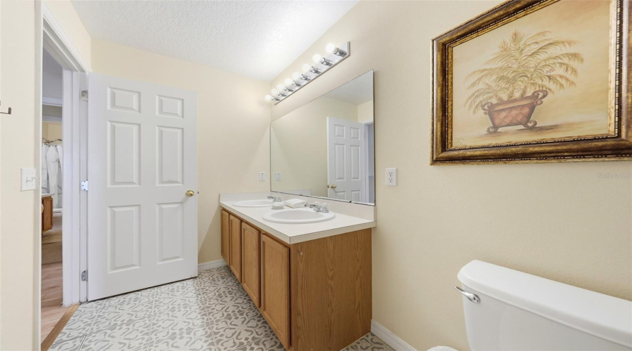 DAVENPORT, Florida 33896, 5 Bedrooms Bedrooms, ,3 BathroomsBathrooms,Residential,For Sale,BAY LEAF,0,MFRS5147488