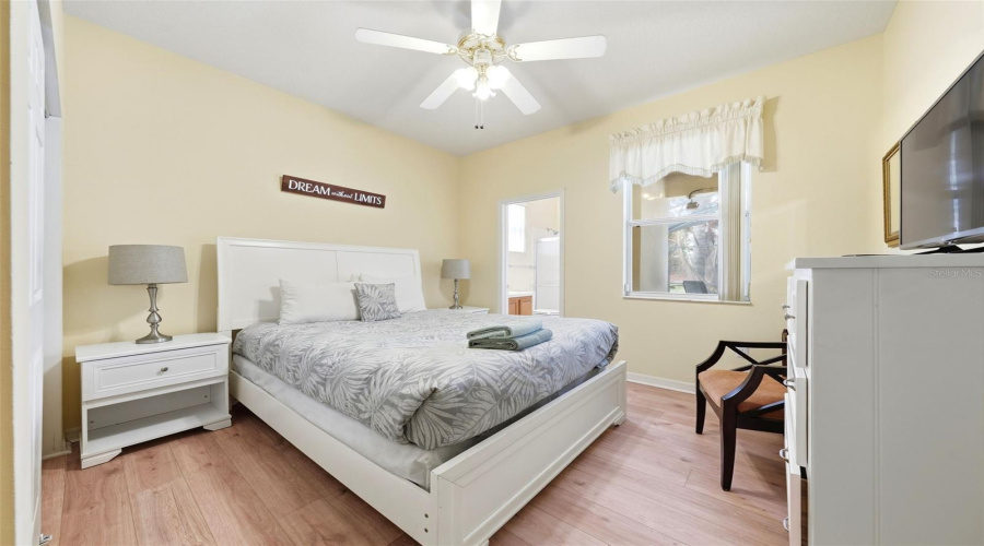 DAVENPORT, Florida 33896, 5 Bedrooms Bedrooms, ,3 BathroomsBathrooms,Residential,For Sale,BAY LEAF,0,MFRS5147488