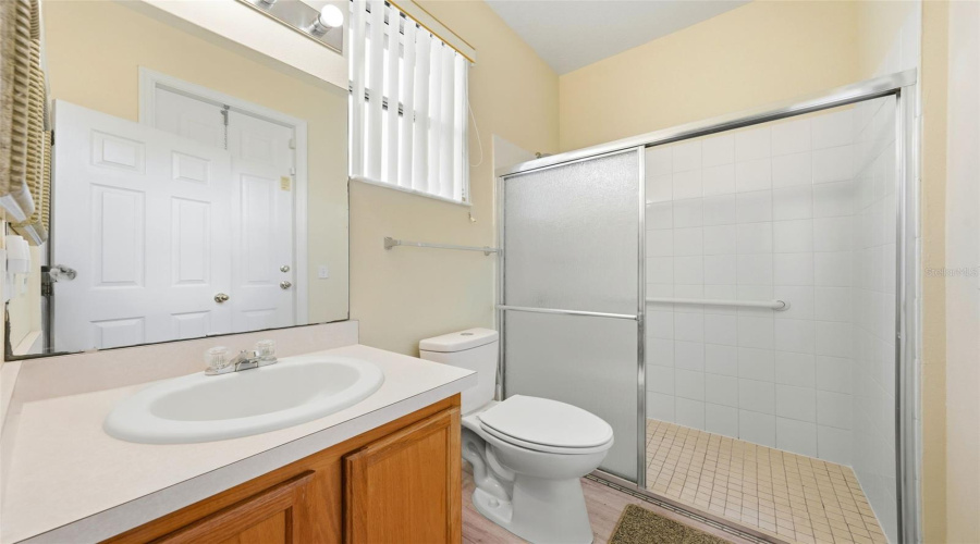 DAVENPORT, Florida 33896, 5 Bedrooms Bedrooms, ,3 BathroomsBathrooms,Residential,For Sale,BAY LEAF,0,MFRS5147488