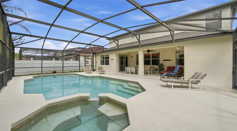 DAVENPORT, Florida 33896, 5 Bedrooms Bedrooms, ,3 BathroomsBathrooms,Residential,For Sale,BAY LEAF,0,MFRS5147488