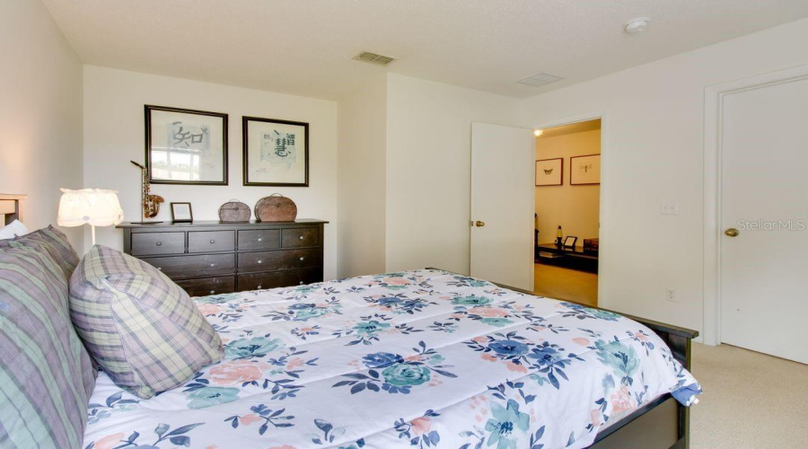 DAVENPORT, Florida 33897, 5 Bedrooms Bedrooms, ,3 BathroomsBathrooms,Residential,For Sale,BLOOMINGDALE DR,0,MFRA4689322