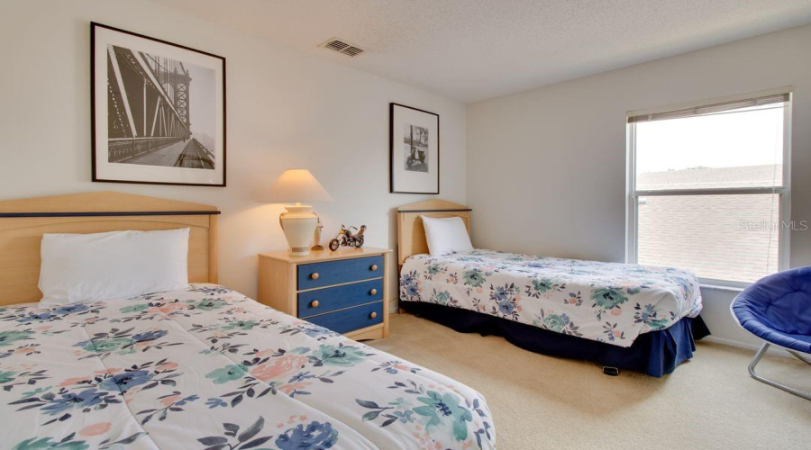 DAVENPORT, Florida 33897, 5 Bedrooms Bedrooms, ,3 BathroomsBathrooms,Residential,For Sale,BLOOMINGDALE DR,0,MFRA4689322