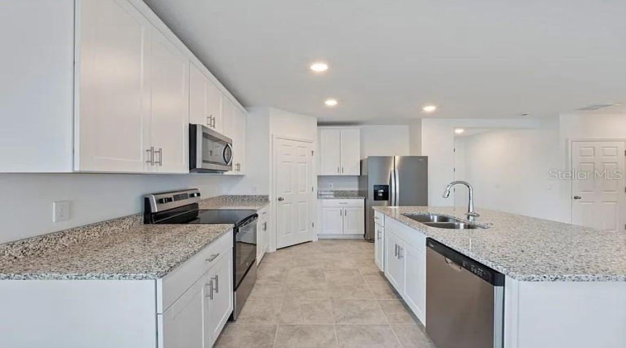 DAVENPORT, Florida 33837, 3 Bedrooms Bedrooms, ,2 BathroomsBathrooms,Residential,For Sale,IRISH ELK,0,MFRS5147416