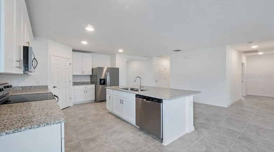 DAVENPORT, Florida 33837, 3 Bedrooms Bedrooms, ,2 BathroomsBathrooms,Residential,For Sale,IRISH ELK,0,MFRS5147416