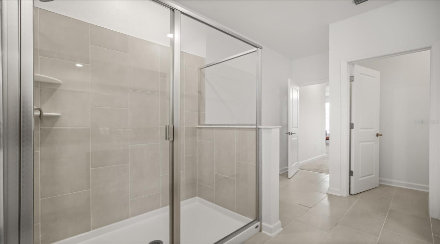 DAVENPORT, Florida 33896, 6 Bedrooms Bedrooms, ,5 BathroomsBathrooms,Residential,For Sale,PLAY THROUGH,0,MFRS5147237