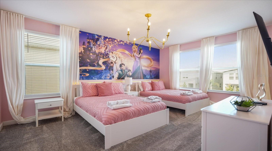 DAVENPORT, Florida 33896, 6 Bedrooms Bedrooms, ,5 BathroomsBathrooms,Residential,For Sale,PLAY THROUGH,0,MFRS5147237