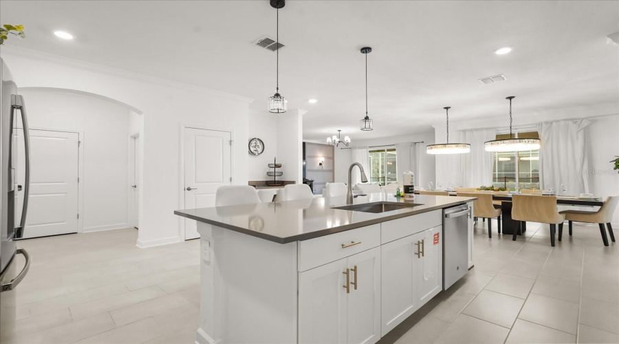 DAVENPORT, Florida 33896, 6 Bedrooms Bedrooms, ,5 BathroomsBathrooms,Residential,For Sale,PLAY THROUGH,0,MFRS5147237