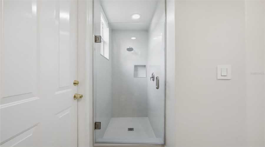 ORLANDO, Florida 32836, 5 Bedrooms Bedrooms, ,4 BathroomsBathrooms,Residential,For Sale,GIOVANA,0,MFRO6397884