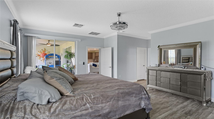 Primary Bedroom with lanai access