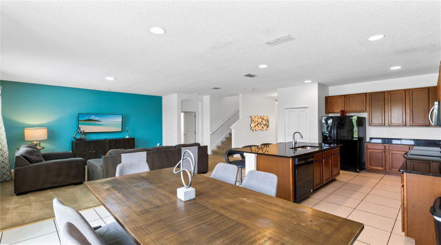 KISSIMMEE, Florida 34746, 6 Bedrooms Bedrooms, ,4 BathroomsBathrooms,Residential,For Sale,BALLO,0,MFRO6392864