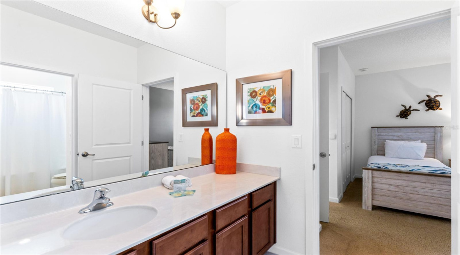 KISSIMMEE, Florida 34746, 6 Bedrooms Bedrooms, ,4 BathroomsBathrooms,Residential,For Sale,BALLO,0,MFRO6392864