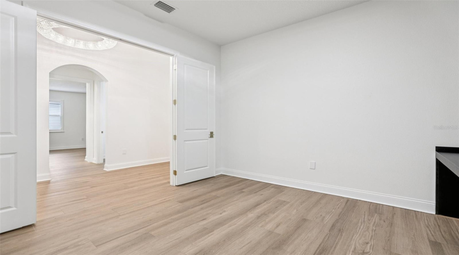 Office/Flex Space/Bedroom.