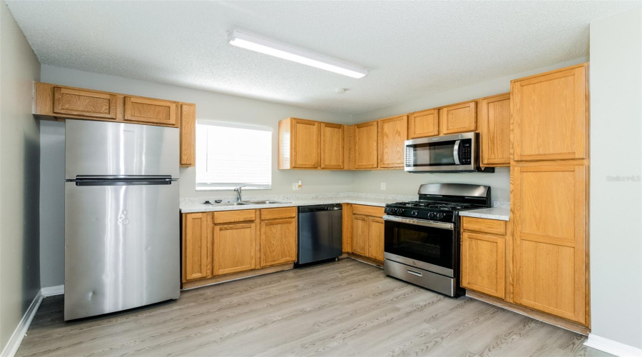 DAVENPORT, Florida 33837, 4 Bedrooms Bedrooms, ,2 BathroomsBathrooms,Residential,For Sale,ROYAL RIDGE,0,MFRC7524634