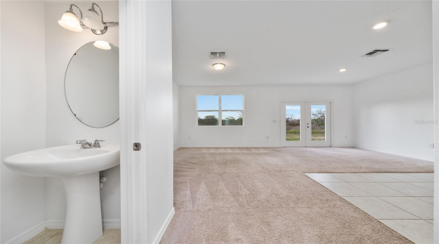 DAVENPORT, Florida 33837, 3 Bedrooms Bedrooms, ,2 BathroomsBathrooms,Residential,For Sale,MANDOVI,0,MFRO6383333