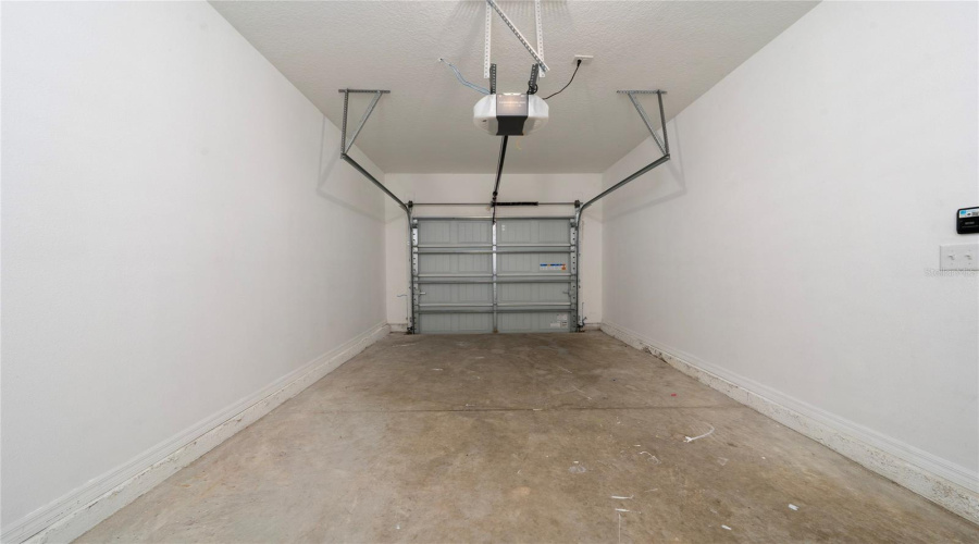 DAVENPORT, Florida 33837, 3 Bedrooms Bedrooms, ,2 BathroomsBathrooms,Residential,For Sale,MANDOVI,0,MFRO6383333