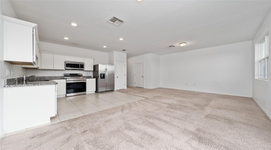 DAVENPORT, Florida 33837, 3 Bedrooms Bedrooms, ,2 BathroomsBathrooms,Residential,For Sale,MANDOVI,0,MFRO6383333